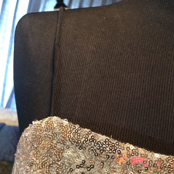 Beautiful Gold Sequin Women’s Designer Blouse - Picture 12 of 17